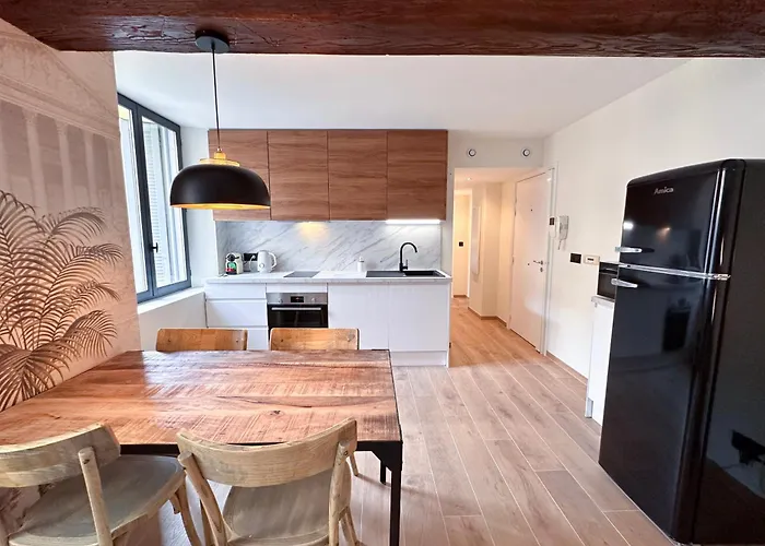 Appartamento Mace Avec Dans Quartier Historique Exclusif Calme Coeur D'antibes Antibes